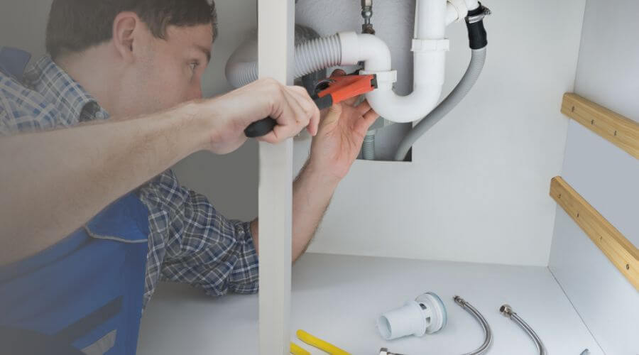 Expert burst pipe repair services in Docena, AL